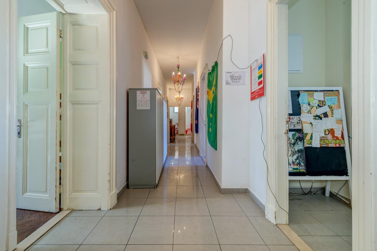Hostel Colors Of Adriatic - Youth Only Split Bagian luar foto