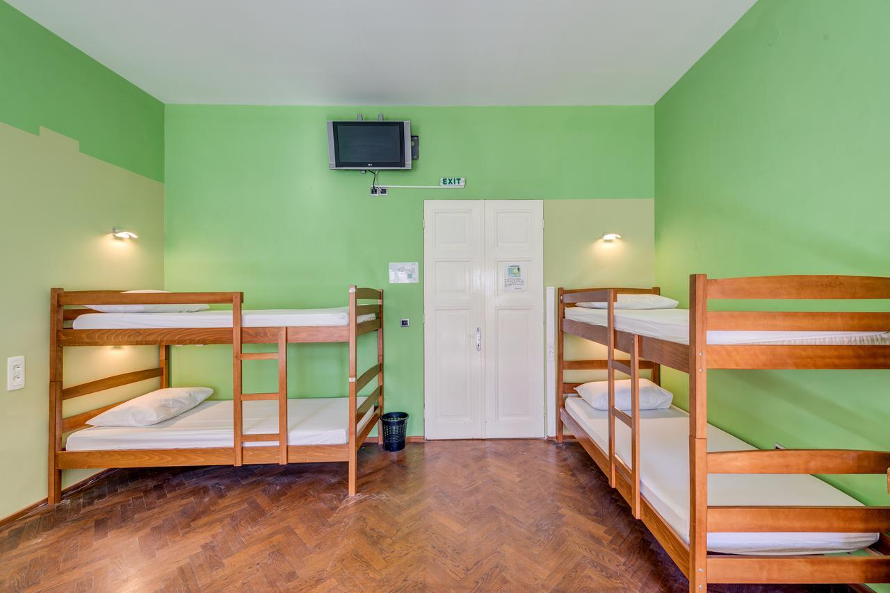 Hostel Colors Of Adriatic - Youth Only Split Bagian luar foto