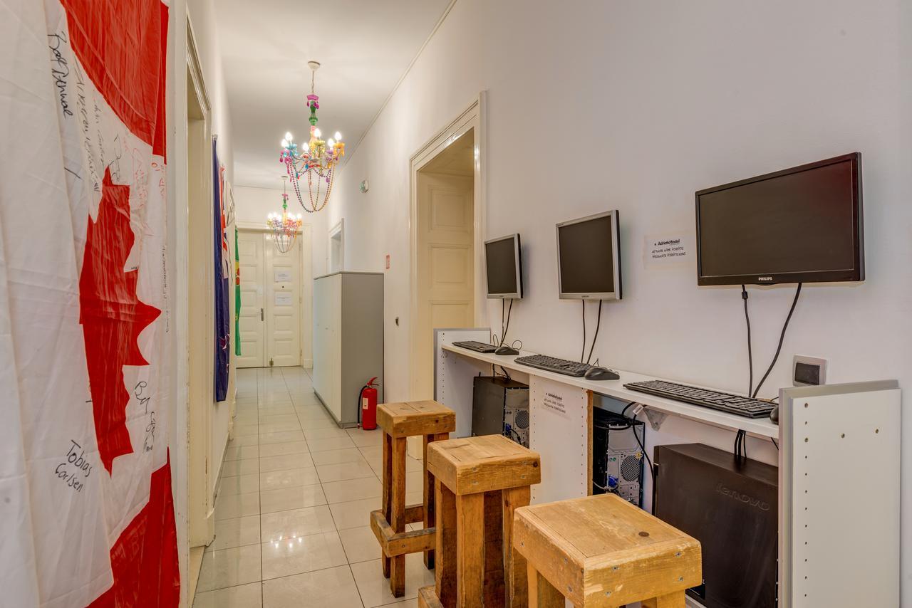Hostel Colors Of Adriatic - Youth Only Split Bagian luar foto